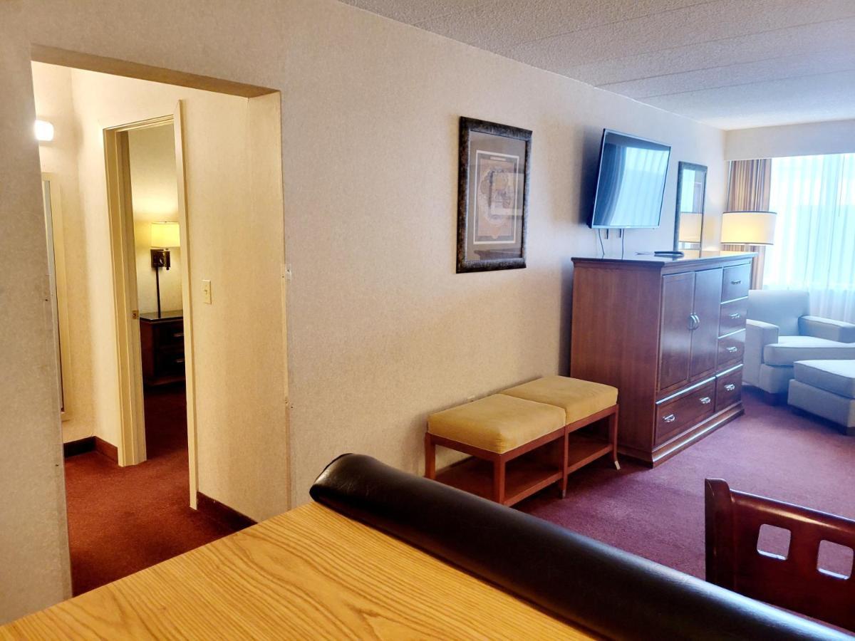 Bangor Grande Hotel Bagian luar foto