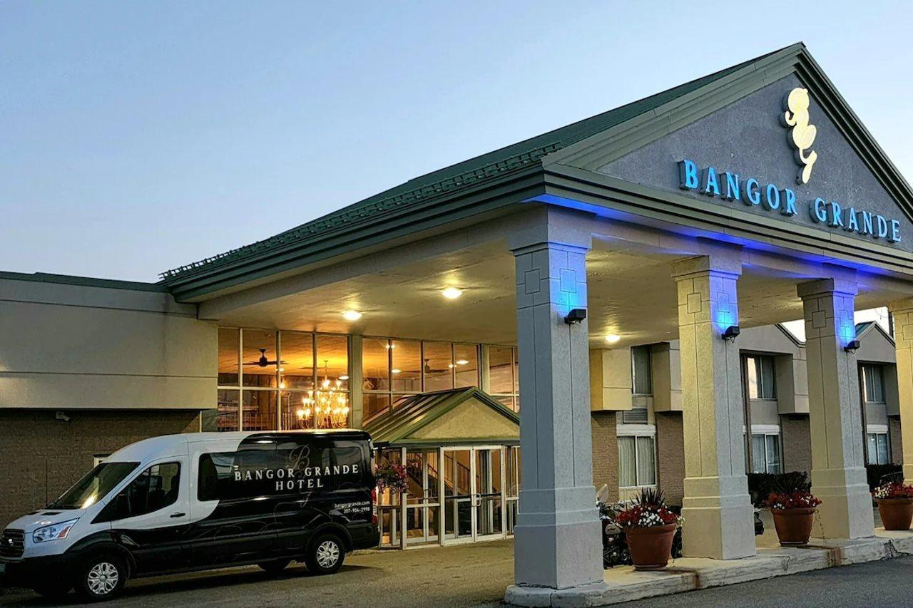 Bangor Grande Hotel Bagian luar foto