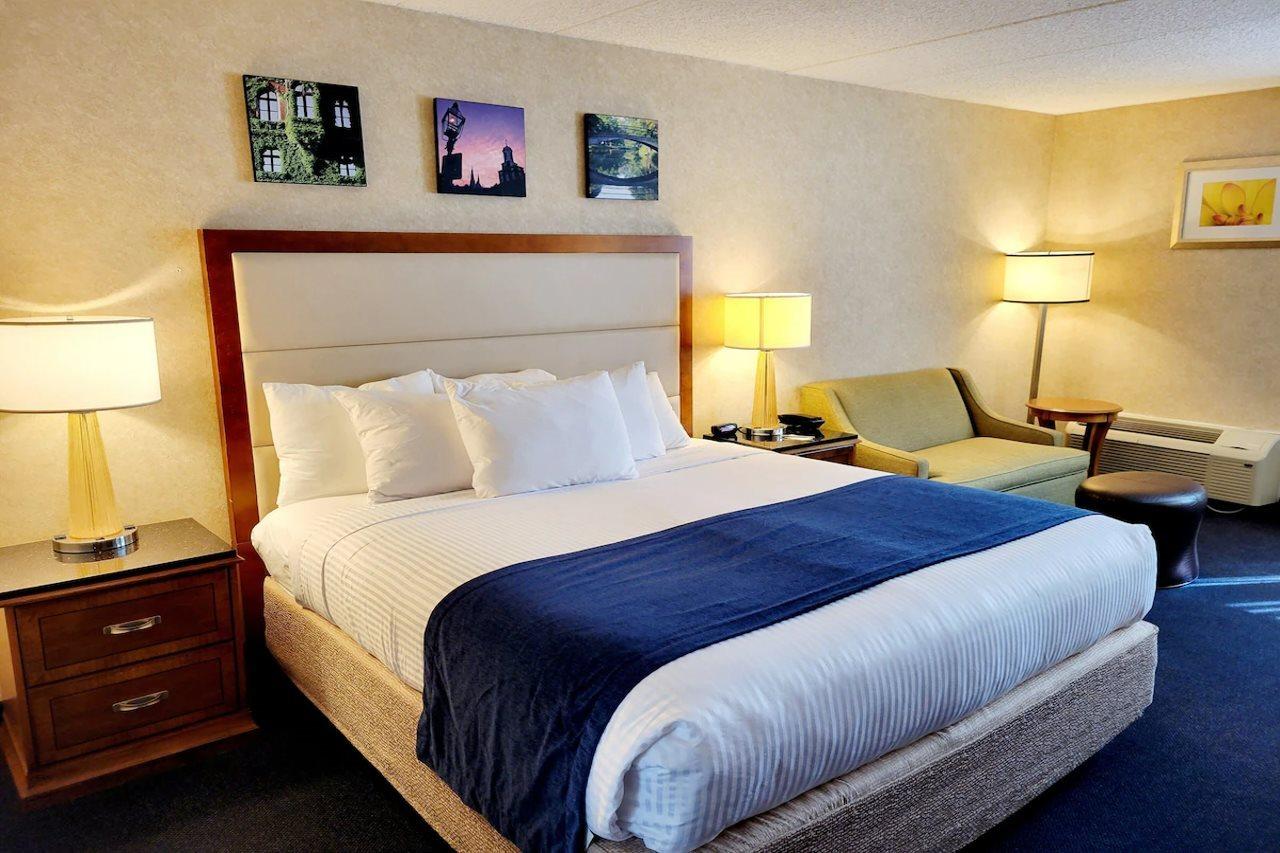 Bangor Grande Hotel Bagian luar foto